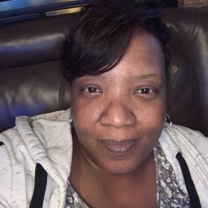 Meet your Posher, Latisha